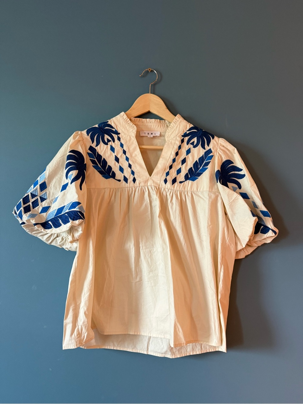 THML Puff Sleeve Top - Picture 2 of 4